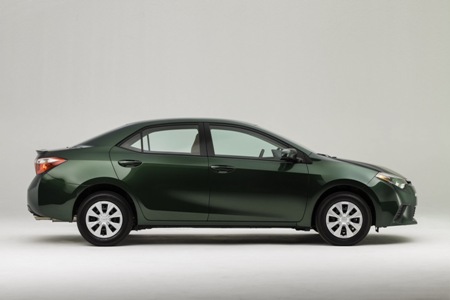 2014-Toyota-Corolla-13[2]-ca652.jpg